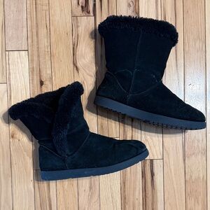 Fuzzy Black Women's Winter Boots